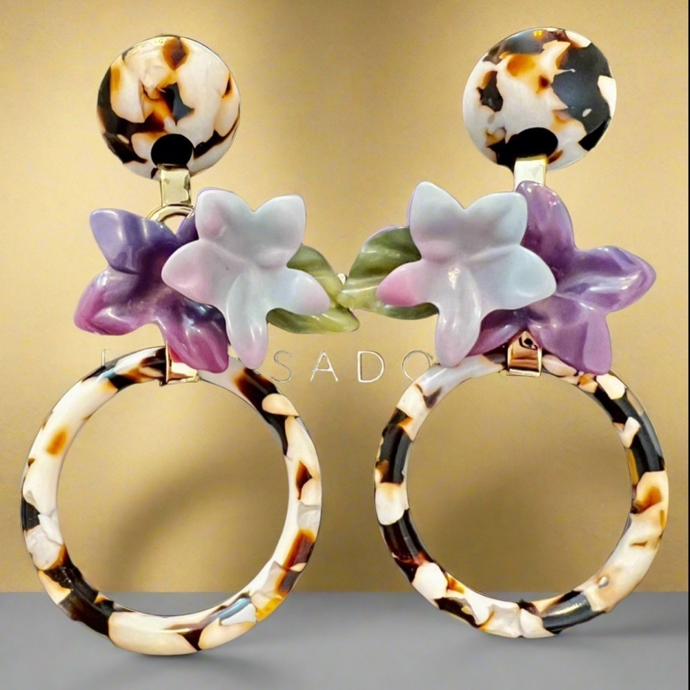 Designers Brands For Customers That Love To Wear Casual and Elegant Accessories - Picture 4 of 11